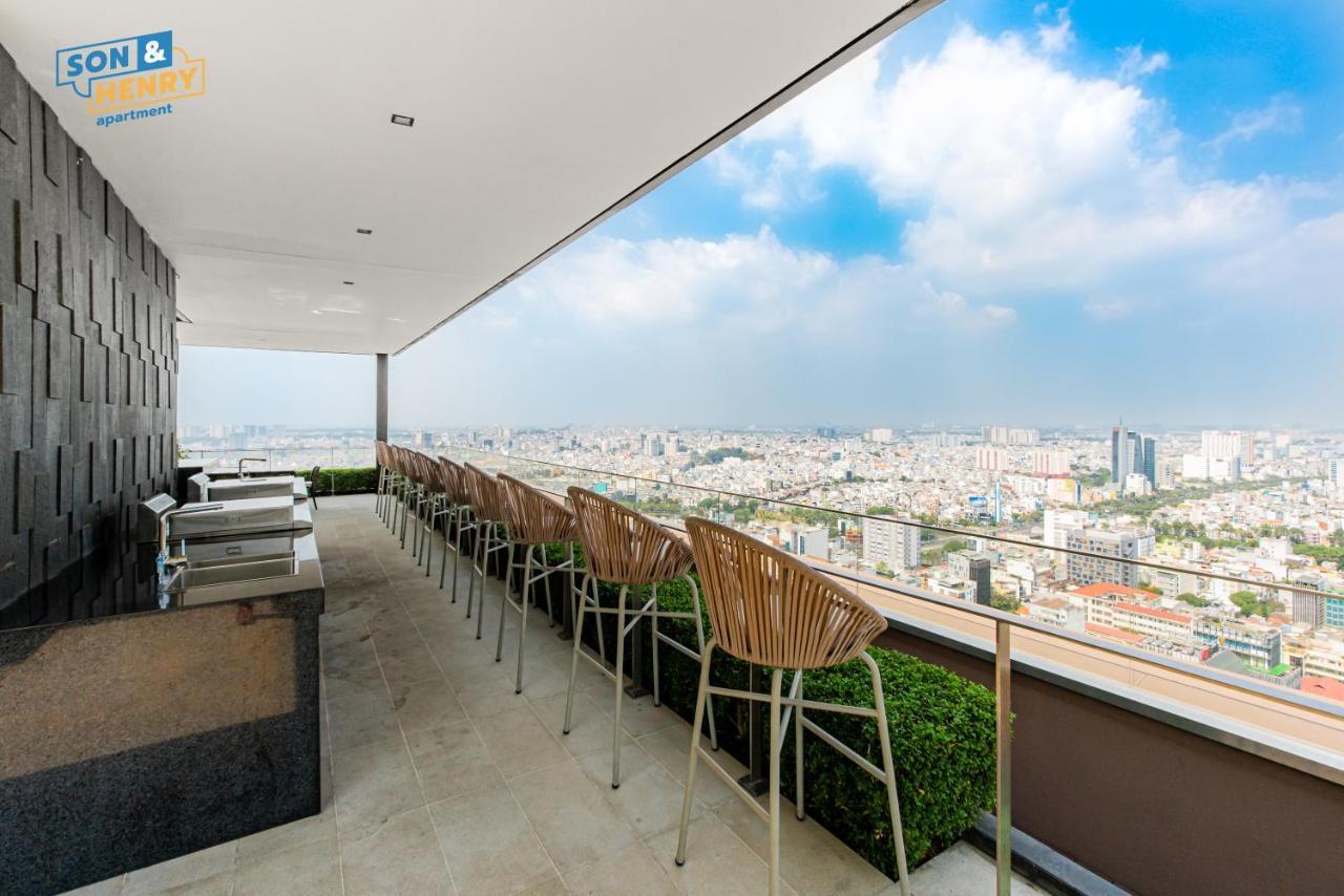 Апартаменты Son&Henry The Marq Luxury Хошимин Экстерьер фото
