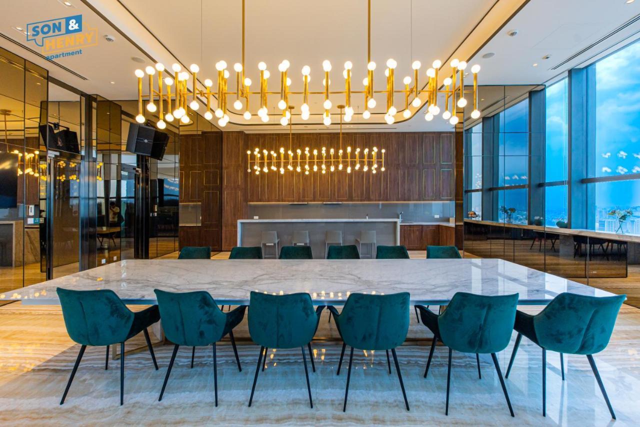Апартаменты Son&Henry The Marq Luxury Хошимин Экстерьер фото