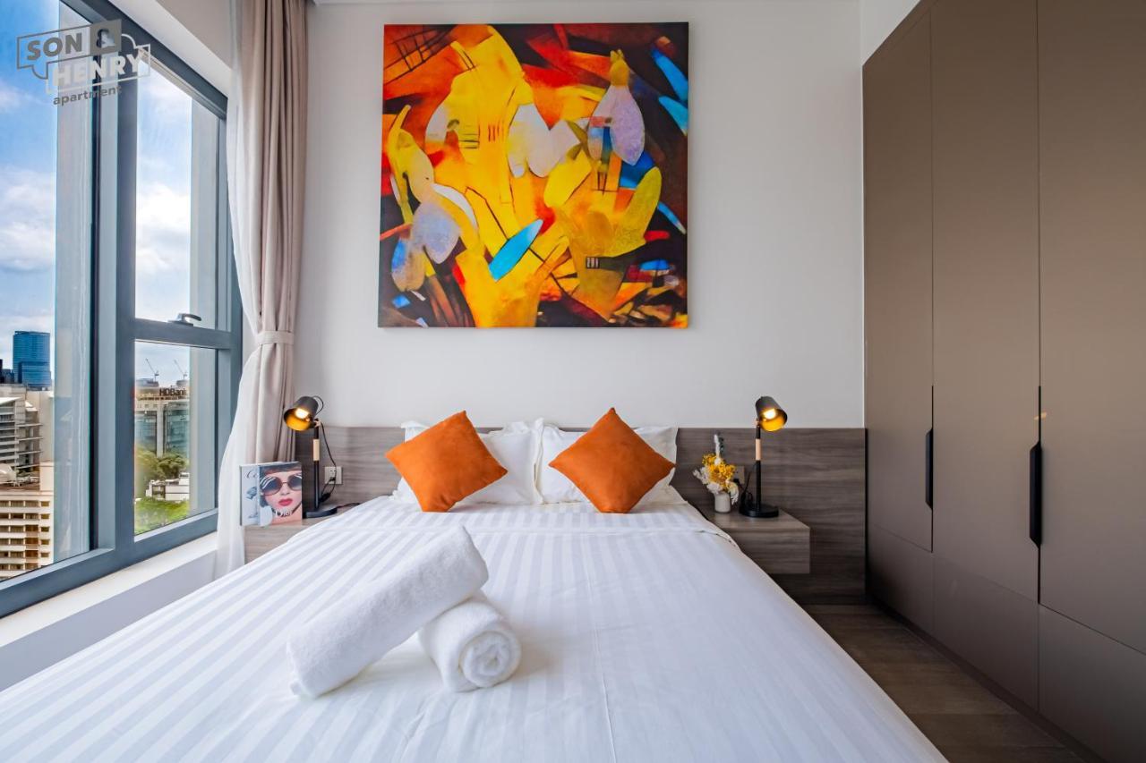 Апартаменты Son&Henry The Marq Luxury Хошимин Экстерьер фото
