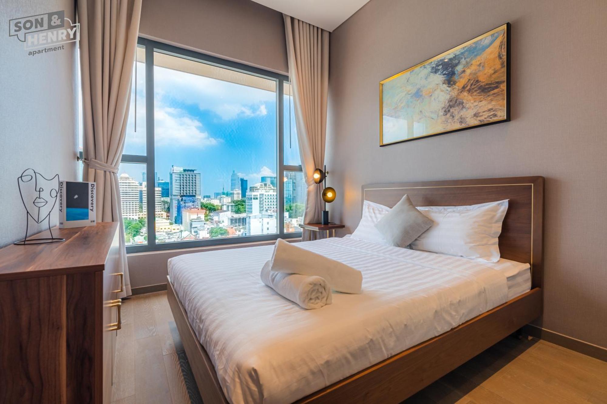 Апартаменты Son&Henry The Marq Luxury Хошимин Экстерьер фото